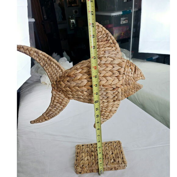 Woven Straw Fish EUC on Stand Table Decor Large Art Fun Fish Gift - Picture 9 of 17